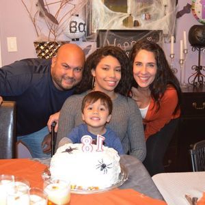 Meet your Posher, Gregory